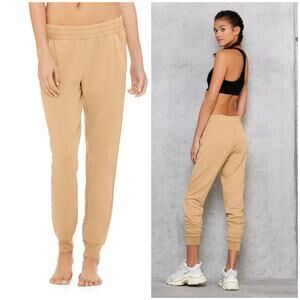 Alo Yoga Limited-Edition Exclusive Washed Unwind Sweatpant Size Large Dune Wash